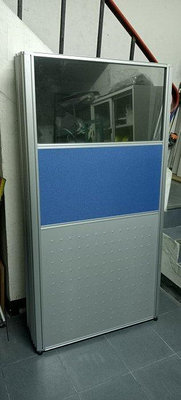 【辦公天地】二手 鋁框薄隔板/OA屏風,,高度154,商品還很新,自取價一片700元起