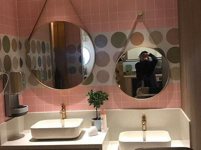 【現貨】北歐衛生間鏡子掛鏡圓形簡約現代壁掛創意梳妝鏡圓鏡裝飾浴室鏡子