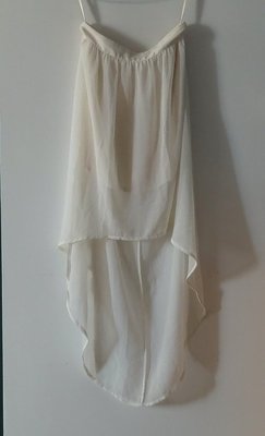 (出清）英國品牌 Oasis 米白薄紗裙前短後長裙擺，有內裡，後隱形拉鍊，布料無彈性，尺寸 8/34