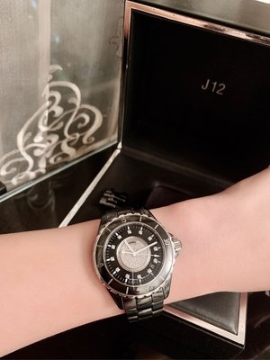 精品名牌專櫃正品 CHANEL 香奈兒 J12  經典黑色 奢華鑲鑽 面盤滿鑽 12點鑽 38mm 陶瓷 機械錶 腕錶 自動錶 貴婦必備名媛最愛款 原廠鑲鑽面盤