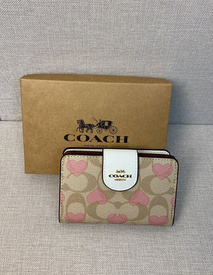 【九妹精品】COACH CQ146 Heart 系列 Cherry 愛心心形錢包  短夾 皮夾 錢夾