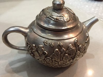 清朝乾隆年製 七福神銀製茶壺