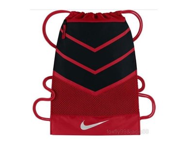 (布丁體育)NIKE 束口休閒袋 (紅黑色) 束口包,束口袋,運動包,雙肩包,後背包 另賣 斯伯丁 molten 籃球
