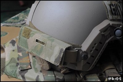 【野戰搖滾-生存遊戲】高品質戰術頭盔配重袋含鐵塊【Multicam】多地形CP迷彩OPS頭盔配重包重量平衡FAST傘兵盔