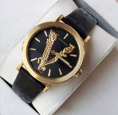 VERSACE Virtus 立體V字浮雕 黑色錶盤 黑色皮革錶帶 石英 女士手錶 VEHC00119