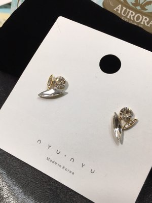 韓國飾品Korea??  典雅鑽石造型耳環 925銀針 抗敏耳針 韓國空運