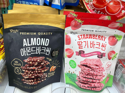 現貨韓國🇰🇷三光 杏仁 板狀 巧克力 韓國 三光 薄脆 巧克力片 韓國三光 草莓 板狀可可片 巧克力 三光 草莓巧克力片