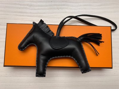(Sold out)Hermes 超級限量全黑馬Rodeo（恕不議價）