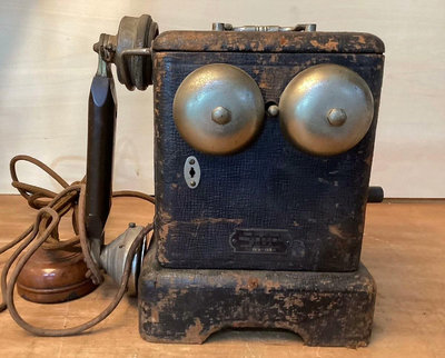 1930年侵華日本軍用手搖磁石發電古董電話機