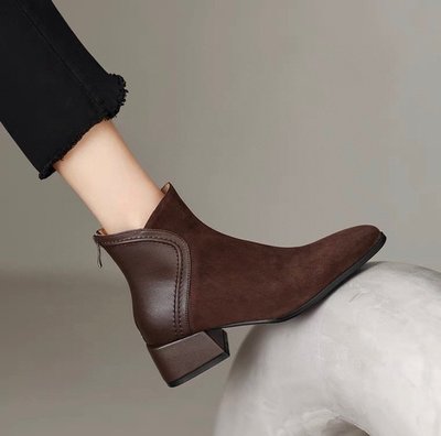 方頭切爾西短靴2023秋冬新款英倫氣質簡約羊皮低跟平底女靴時裝靴