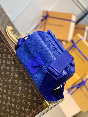 二手Louis Vuitton LV S Lock 郵差包 M58488藍色