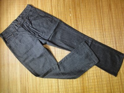 (M116)  (抓抓二手服飾)  LEVIS  517  牛仔褲  黑刷白  近全新   W31