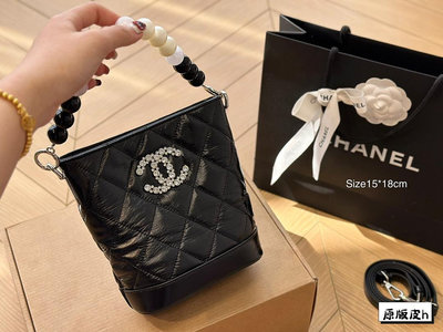 【二手包包】Chanel新品牛皮質地時裝休閑 不挑衣服尺寸1518cm NO115241