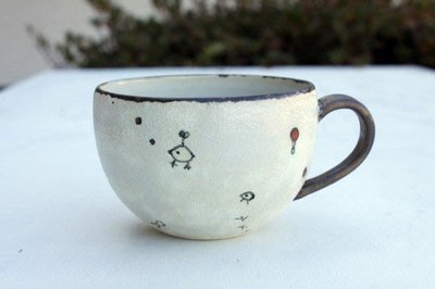 艾苗小屋-日本手工作家手繪可愛小雞遊樂陶土杯 (二)