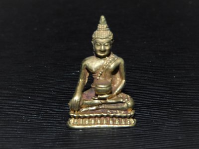 【雅之賞|佛教|藏傳文物】特賣*早期尼泊爾 銅製 隨身小佛像~990353