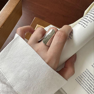 戒指 韓國小眾設計飾品 重工款 超寬面存在感強戒指女極簡風 時尚氣質飾品 百搭款指環