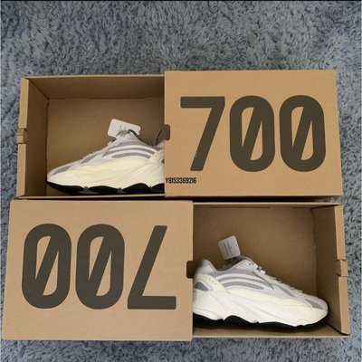 【正品】Adidas Yeezy Boost 700 V2 Staic 灰白 反光 休閒 老爹 EF2829潮鞋