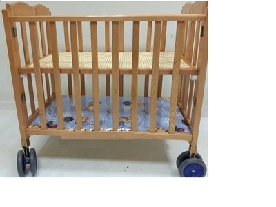 傳統嬰兒床 3尺2 遊戲床 嬰兒車 折合床 木車 附輪子