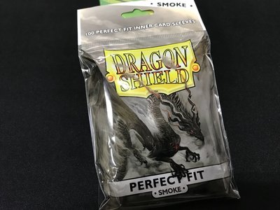 《集》龍盾 Dragon Shield smoke perfect fit 合身 卡套 魔法風雲會 65x90 mm