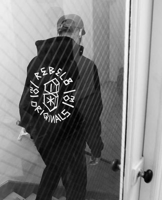 全新 現貨M REBEL8 Lords III hoodie 連帽t 美式 街頭 塗鴉 刺青 復古 騎士 滑板 衝浪