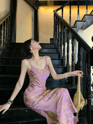 紫色鎏金新中式國風吊帶連衣裙女夏季2024新款高級感氣質顯瘦長裙