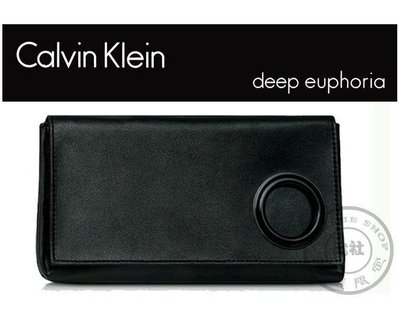簡約圓扣 皮質感 專櫃禮 Calvin Klein (CK) 手拿包 化妆包 晚宴包 手機 I6P可放（CBS39）