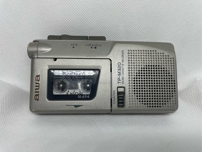 AIWA TP-M320 保存良好 復古愛華錄放音機 採訪 留言 練稿 播放機器乾淨 電池槽也乾淨 附送一盒圖中SONY錄音帶