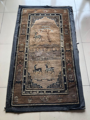 【二手】明清老地毯一塊，長160厘米，寬91.5厘米。如圖所示，有自20972【銅都古董】古董 老貨 擺件