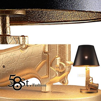 【58街燈飾-台中館】設計師款式「Bedside Gun 金槍 台燈」檯燈，複刻版。GL-106