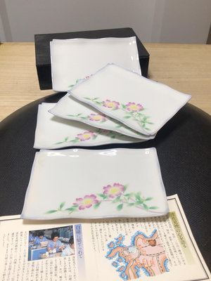 日本有田燒鶴作5只 白瓷餐盤 有說明書，有木盒！漂亮又實用！