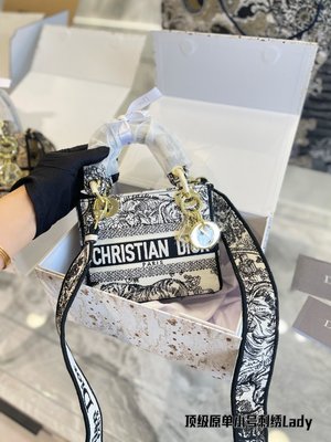 【日本二手】Dior 戴妃包 DiorLady-Life星座刺繡限量款包包在澳門威尼斯喜提一款2022新款Lady-life65421