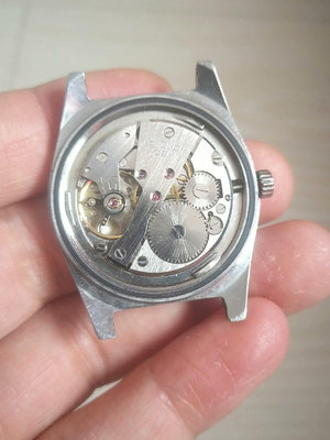 出售老上海7120手動機械手錶。成色不錯。視頻圖片可見。機芯