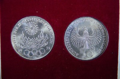 AE237 德國1972年第20屆慕尼黑奧運會10馬克紀念銀幣 G記 15.6g 共2枚壹組 原盒裝