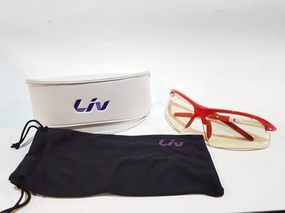 全新公司貨 捷安特 GIANT Liv PIERCING+系列太陽眼鏡 NXT全天候變色鏡片 紅/白 女性專用