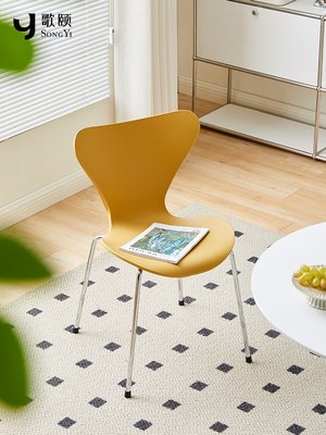 北歐餐椅現代簡約ins網紅設計師原創書創意家用房餐廳靠背椅子