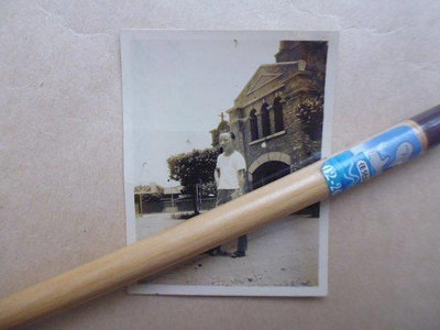 文獻史料館*老照片=1954年攝於台北市鄭州路鐵路局大禮堂前老照片(k368-21)