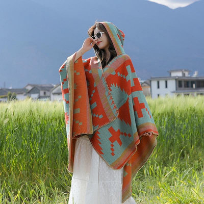 zsk 新款民族風旅游開叉斗篷女連帽保暖加厚圍巾西藏青海針織羊絨披肩