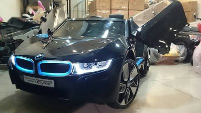 【宗剛零售/批發】BMW寶馬 I8 2.4G遙控兒童電動跑車 (黑/白) 49CC汽油/電動車/滑板車/小機車/小汽車