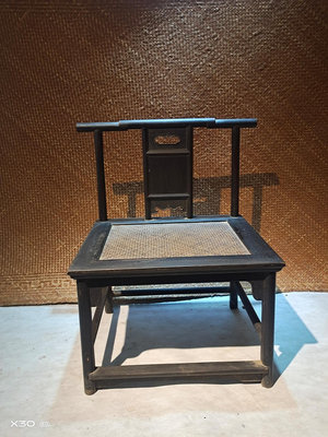 【二手】新收紫檀木軟梯小椅子，品相完美，喜歡的私信詢不4536831【古玩天下】圓雕 根雕  檀木
