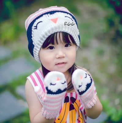= envogue =韓國style童裝 R66小企鵝球球帽+小企鵝手套$590zara.jacadi