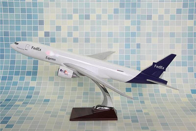 眾信優品 貨機飛機模型波音B777FedEx聯邦貨運航空貨機禮品擺件ABS47厘米 MF1374