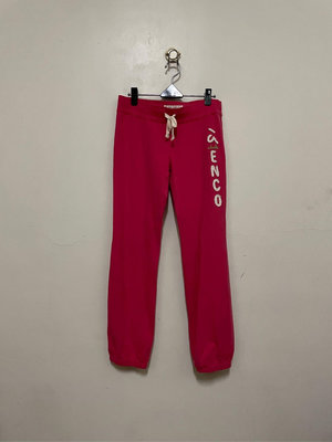 a la sha. 莓紅色字母貼布休閒棉質束口褲 / S / 1110521