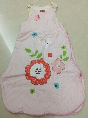 (千金小公主)  二手  嬰兒新生兒用品 超值包  (睡袋，蓋毯，肚兜，包巾)