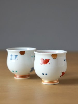 現貨熱銷-日本進口波佐見燒手繪可愛陶瓷鳥茶杯日式品茗杯對杯山水兔泡茶壺