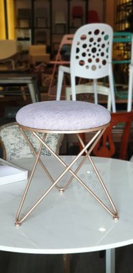 【找椅子】田姆斯板凳 輔助椅 沙發椅凳  腳凳 化粧椅  紫色