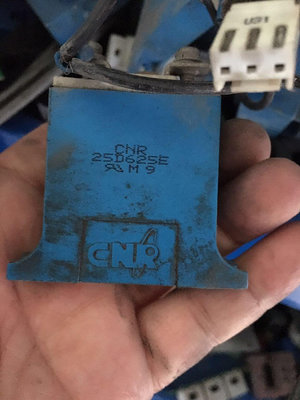 CNR 25D625E壓敏電阻濾波電阻臺達變頻器AB變頻器壓敏電阻