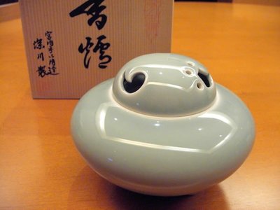 日本製 深川製磁(有田焼) 青瓷香爐 1客(桐木盒裝)