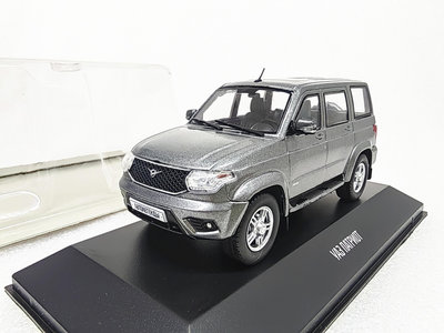 汽車模型 車模 收藏模型1/43 瓦滋 UAZ 吉普車合金車模型