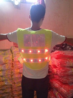 滿300出貨 裝電池LED帶燈反光馬甲反光背心施工環衛反光衣騎行反光安全服