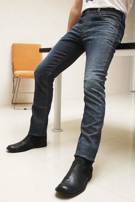 全新真品 DIESEL THAVAR 824Q 牛仔褲《SKINNY/DNA系列/髒汙刷舊/黑色塗層》